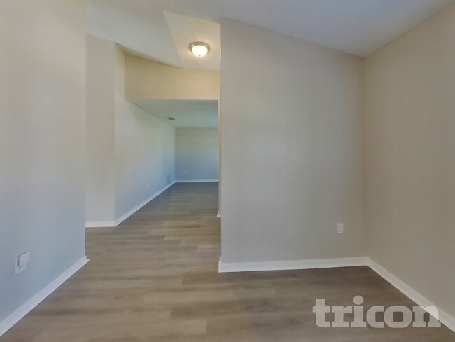 Building Photo - 1044 Darlington Ct