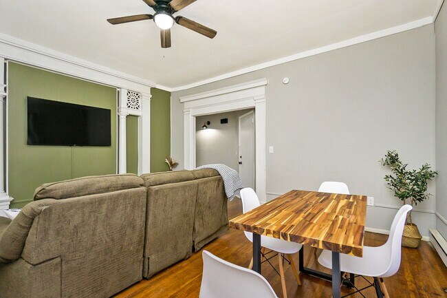 Foto del edificio - 1901 W Broad St