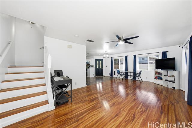 Building Photo - 87-2115-2115 Pakeke St