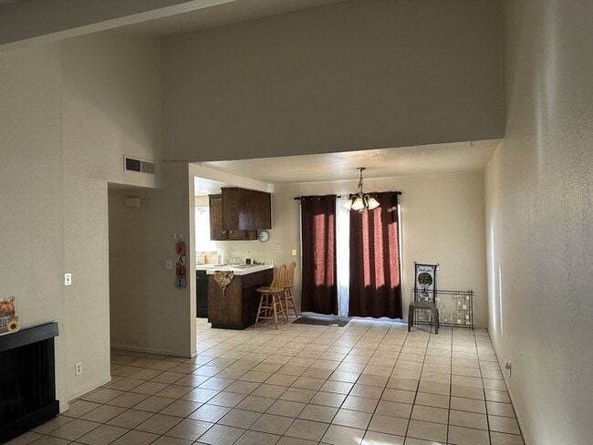 Foto del edificio - 2930 Whittier Ct