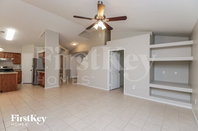 Foto del edificio - 934 E Elgin St
