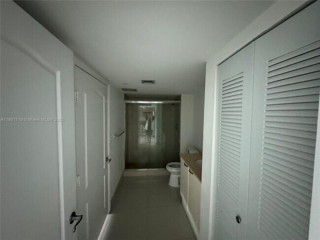 Foto del edificio - 2101 Brickell Ave