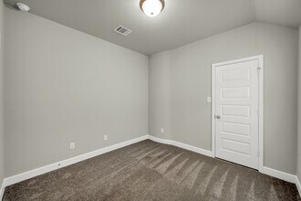 Building Photo - 328 Rise Ln