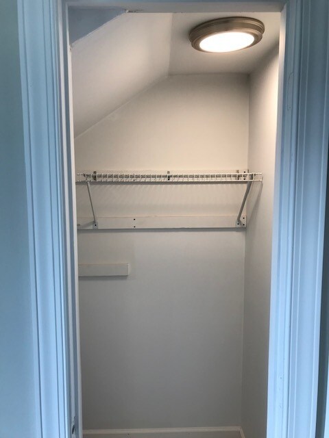Vaulted ceiling bedroom walk in closet - 87 Erie Beach Road