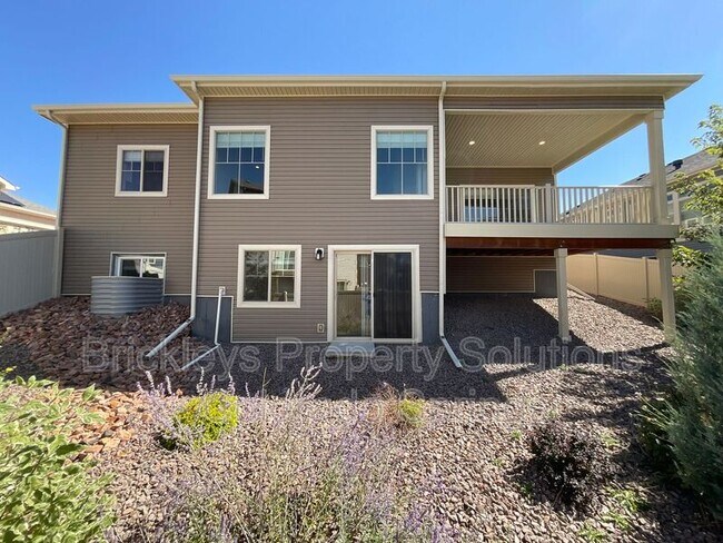 Foto del edificio - 6706 Golden Briar Ln