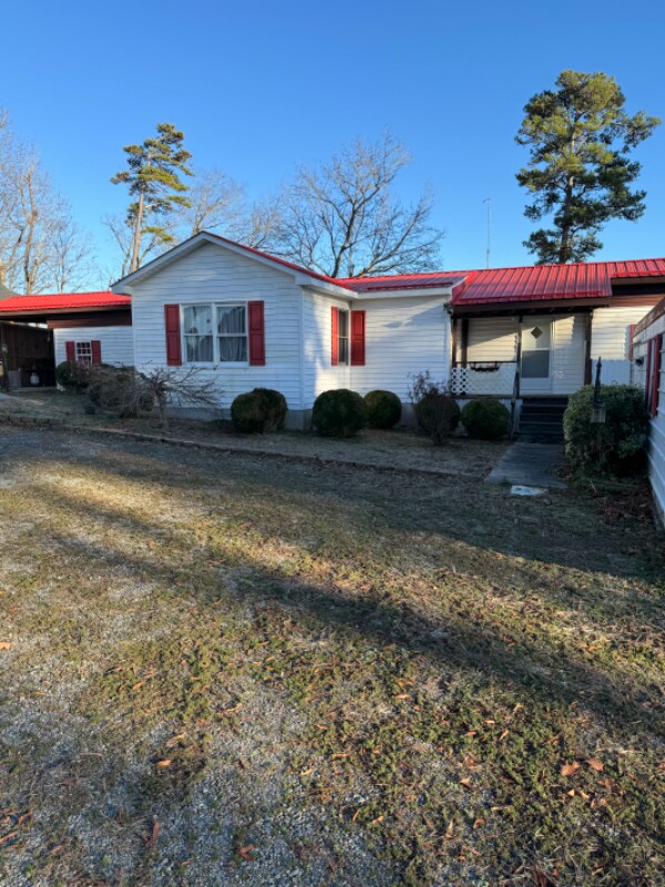 461 Locust Ln, Buffalo Junction, VA 24529 House Rental in Buffalo