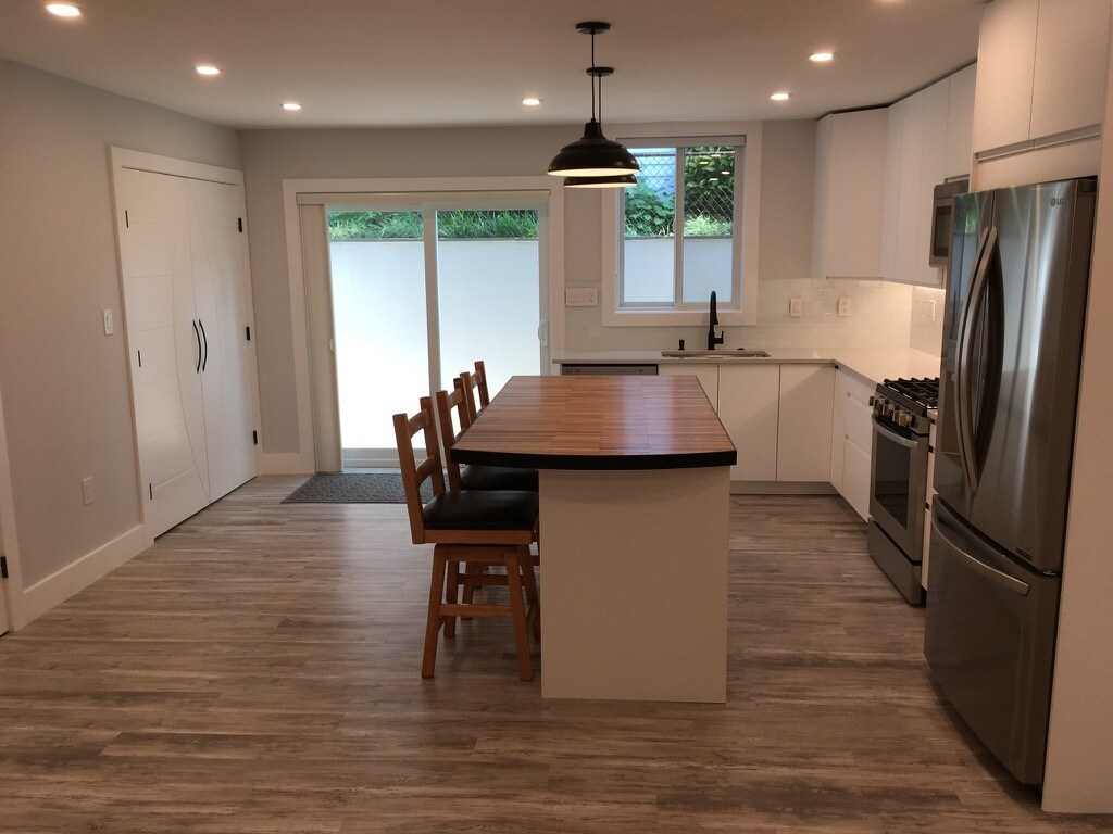 Entrance, blinds open - 4827 46th St NW