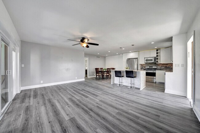 Foto del edificio - 516 Osprey Dr