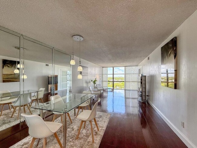 Foto del edificio - 800 Parkview Dr