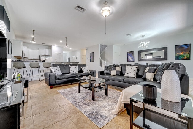 Building Photo - 1460 Moon Valley Dr