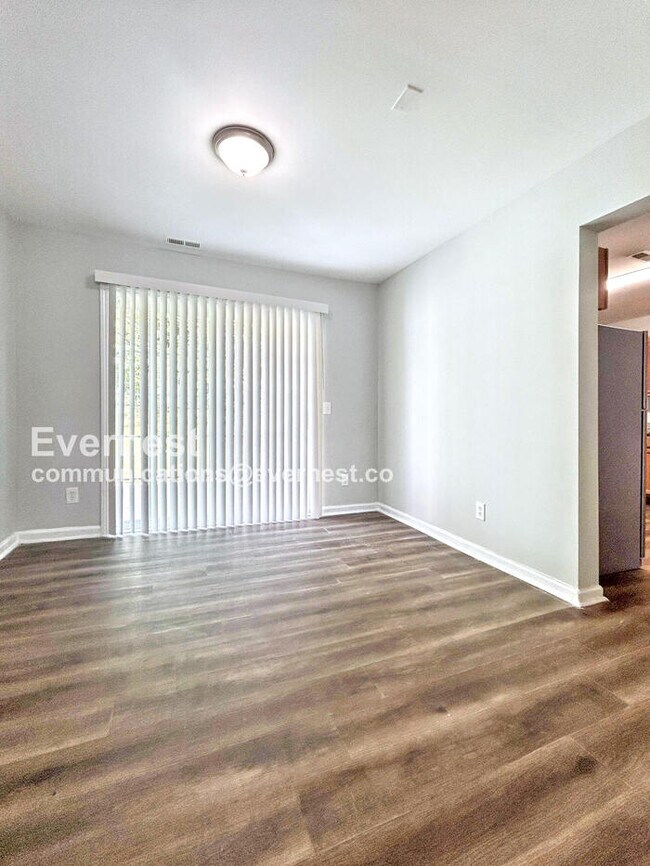 Foto del edificio - 5731 Laborde Ave