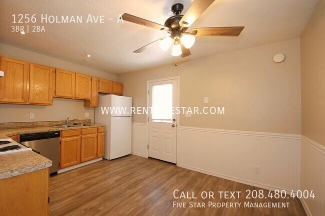Foto del edificio - 1256 Holman Ave