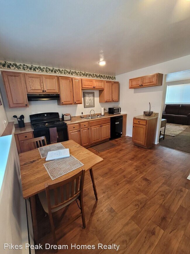 Building Photo - 2 br, 1 bath House - 1203 Darby Street #1