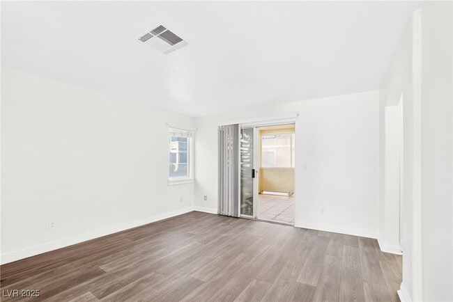 Foto del edificio - 1509 Linnbaker Ln