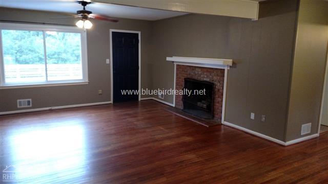 Building Photo - 1412 Rainbow Cir