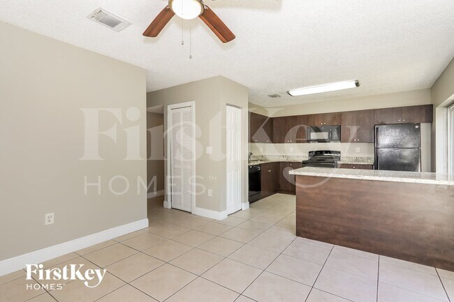 Foto del edificio - 27040 SW 119th Ct