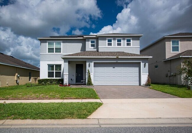 Building Photo - Spacious home in desirable Laurel Estates, Davenport