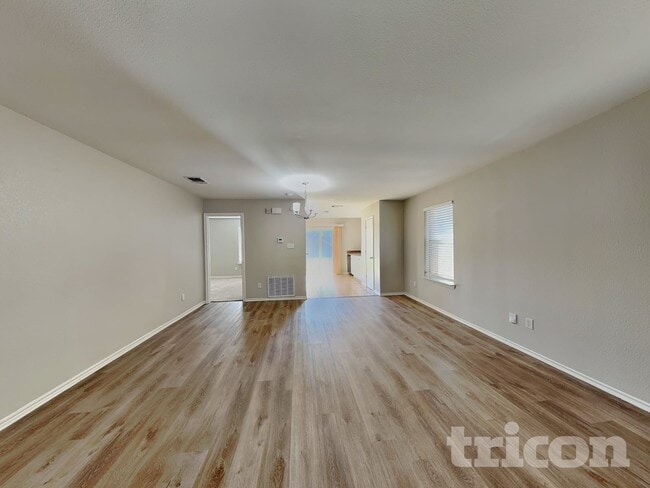 Foto del edificio - 2726 Candle Ridge Dr