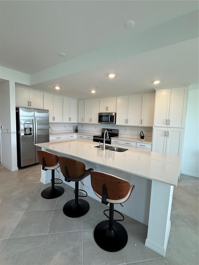 Building Photo - 5555 Double Eager Cir