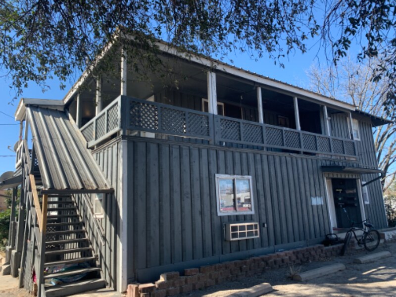 Primary Photo - 1007 N Main St