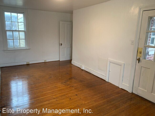 Building Photo - 1 br, 1 bath House - 127 N. Beaver St.  Ap...