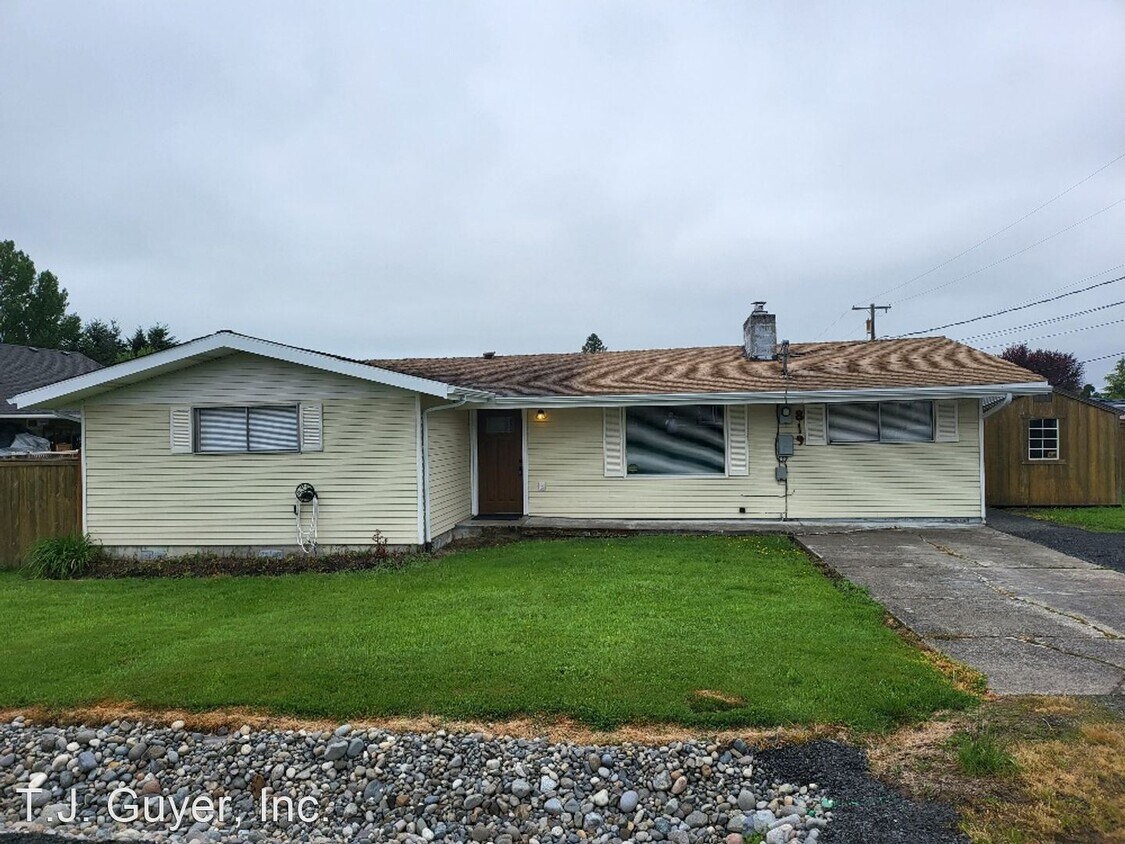 3 br, 1 bath House 819 SW 21st St House Rental in Chehalis, WA