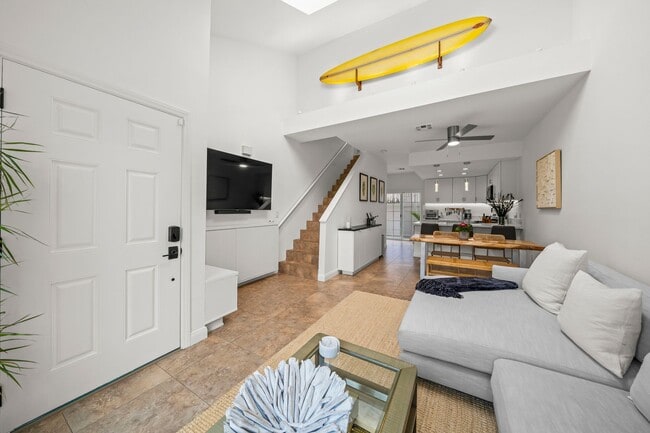 Building Photo - Fully Furnished Rental Imperal Beach