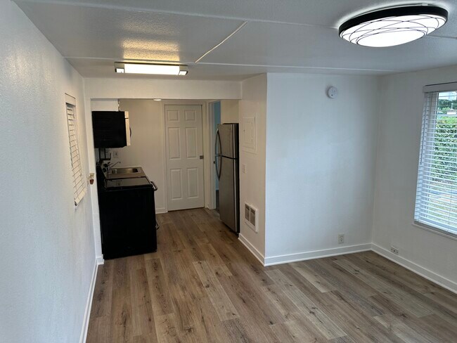 Foto del edificio - 8323 SE 62nd Ave