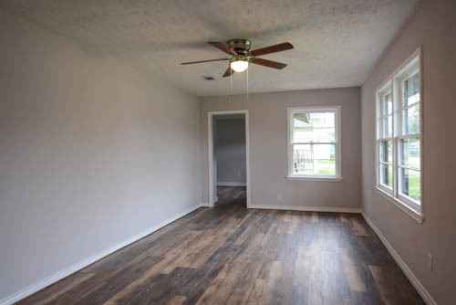 Formal room looking into den 2/2 - 3021 Danforth Memorial Dr