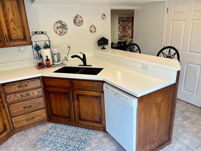 Foto del edificio - 979 Manchester Rd