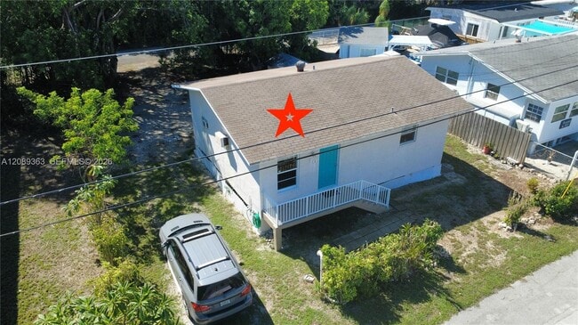 Building Photo - 10 Silver Springs Dr