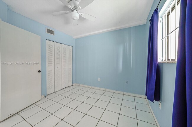 Foto del edificio - 5490 W 21st Ct