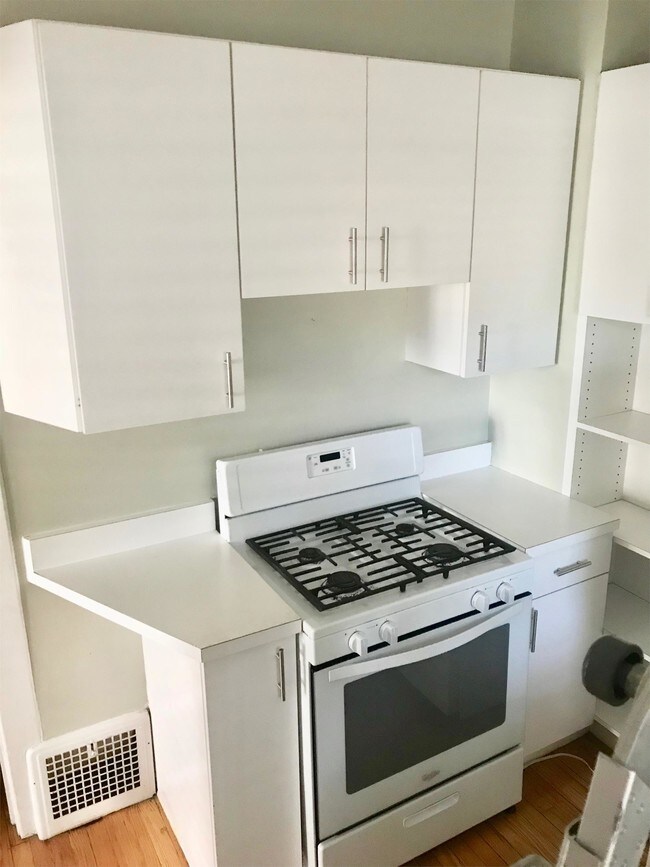 Building Photo - 400 N 39th St