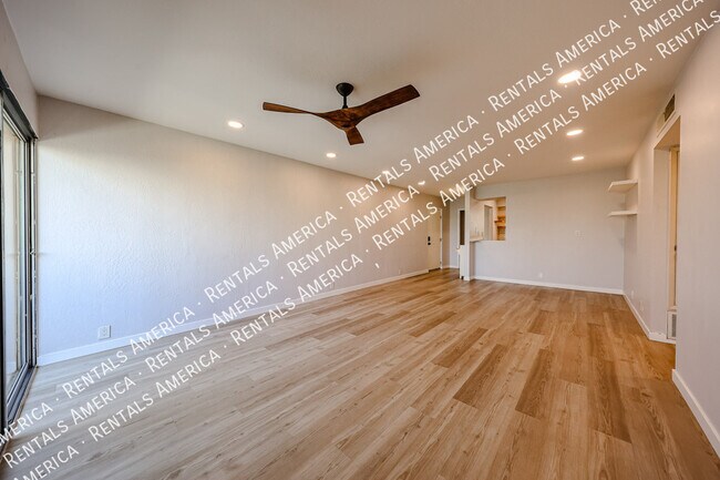 Foto del edificio - 4630 N 68th St