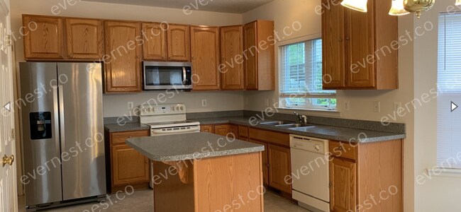 Building Photo - 6921 Hawthorne Woods Cir