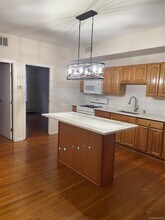 Building Photo - 328 Troy Ave
