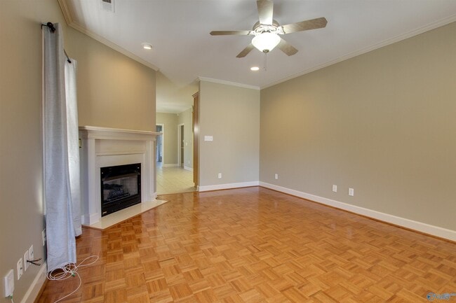 Foto del edificio - 976 Tracey Ln
