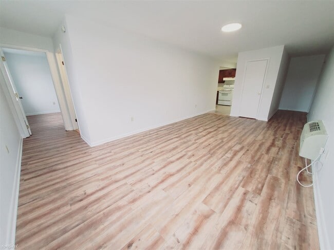 Foto del edificio - 1 br, 1 bath Condo - 12 Houston Ter Unit J