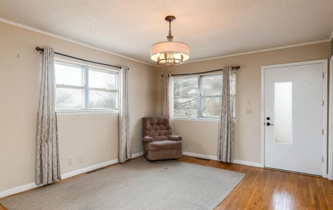 Foto del edificio - 3 Bed 1.5 Bath in Sand Springs!