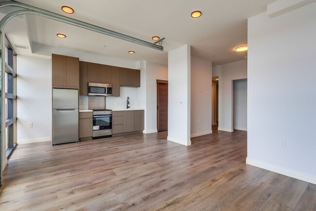 Foto del edificio - Brand New Loft in Prime Koreatown with DTLA Skyline Views Available! Must See! Call Today
