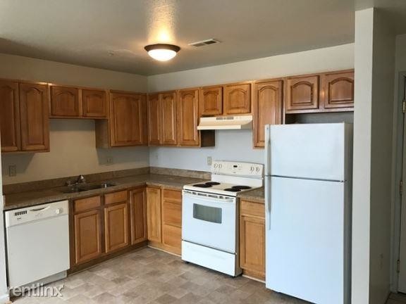 Foto del edificio - 3 bedroom in Detroit MI 48213