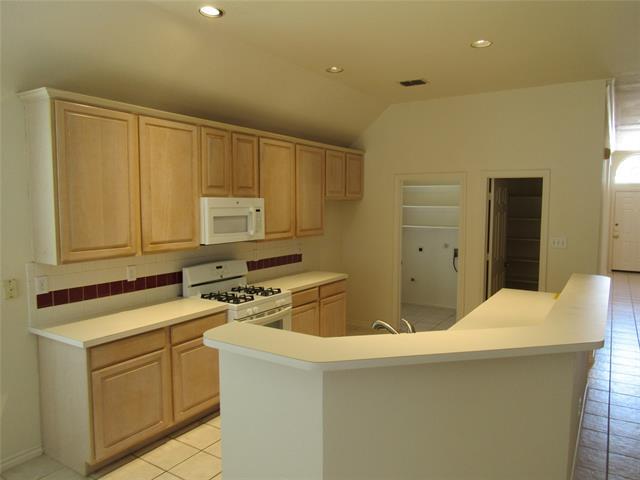 Building Photo - 1689 Sparrow Ct