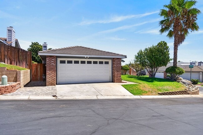 Foto del edificio - 4109 Yukon Way