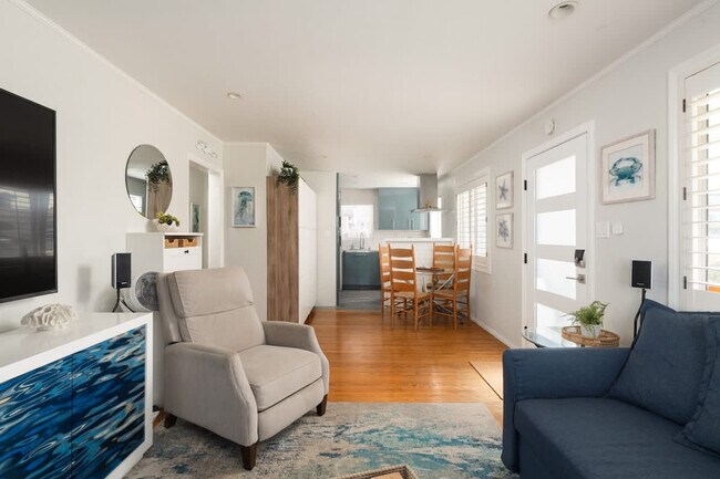 Foto del edificio - 6532 Goodwin St