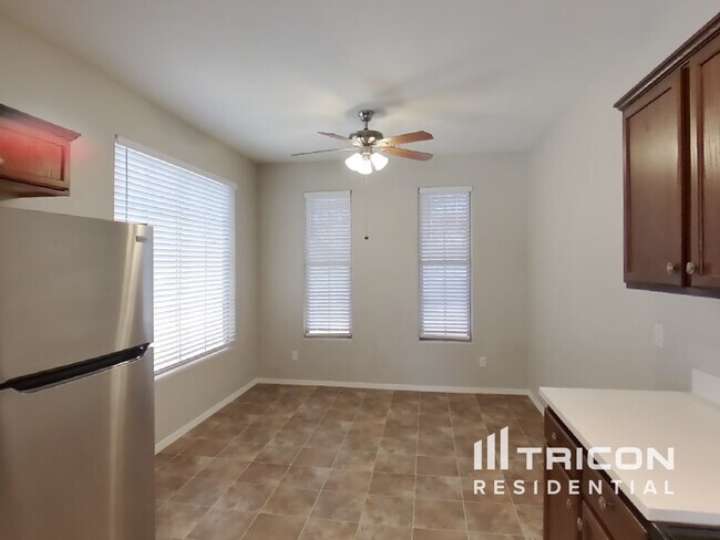 Building Photo - 19431 N San Pablo St