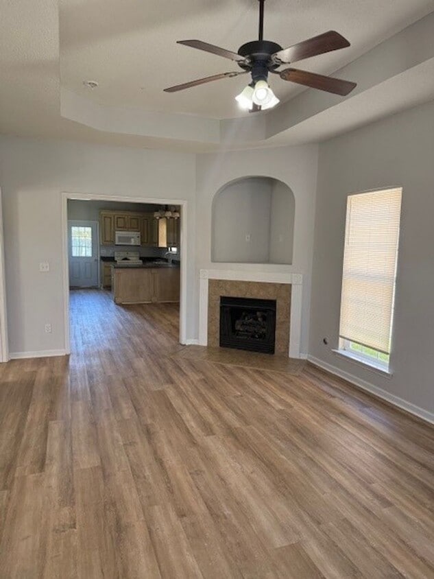 Foto principal - Nice 3 Bed 2 bath Home Available! Schedule...