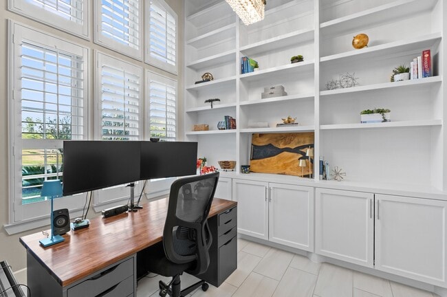 Building Photo - 141 Bronze Bow Dr