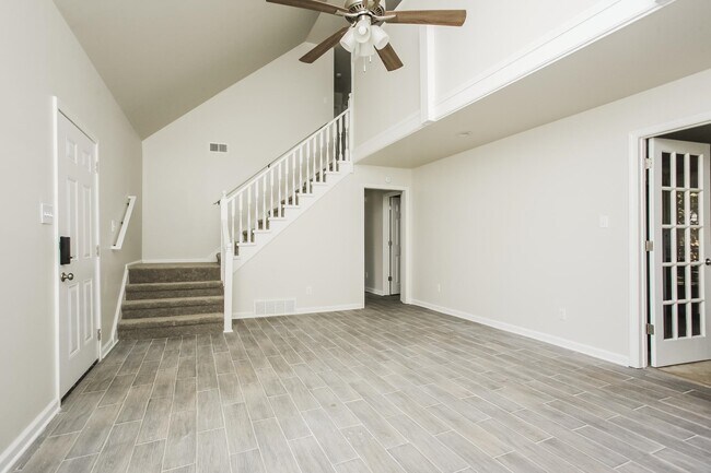 Building Photo - 4461 Green Creek