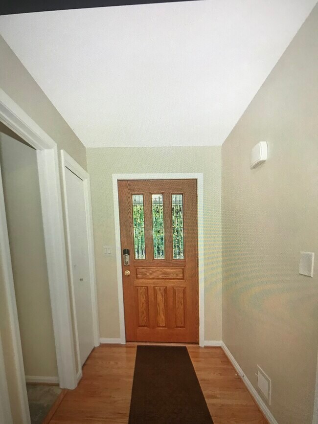 Foto del edificio - 7624 Dew Wood Dr