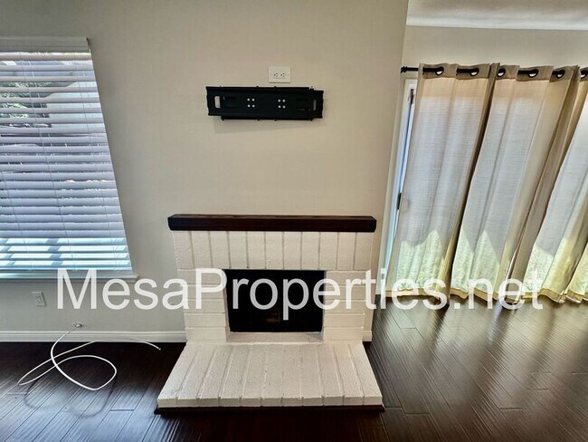 Foto del edificio - 1257 Bonnie Glen Ln